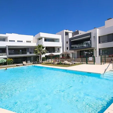 3 Bedroom Penthouse Vanian Gardens - Apartment *