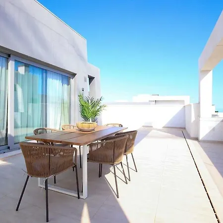 Apartment 3 Bedroom Penthouse Vanian Gardens -