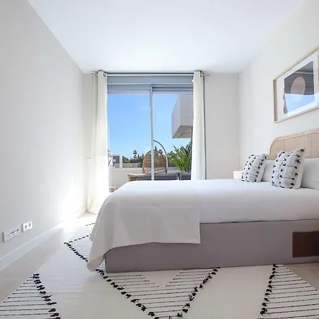 3 Bedroom Penthouse Vanian Gardens - Apartment