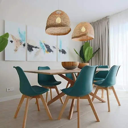 Apartment 3 Bedroom Penthouse Vanian Gardens - *